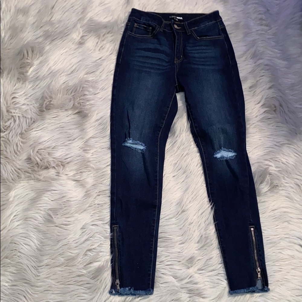 Fashion nova blue jeans